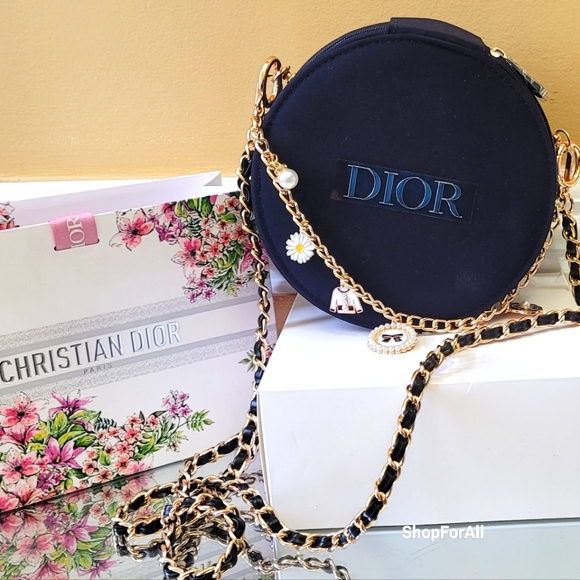 💥💥 Dior Vanity Pouch Makeup Case with inner mirror Black circular 15×7c - Picture 7 of 16